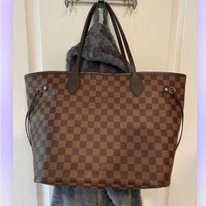 Authentic Louis Vuitton Neverfull MM